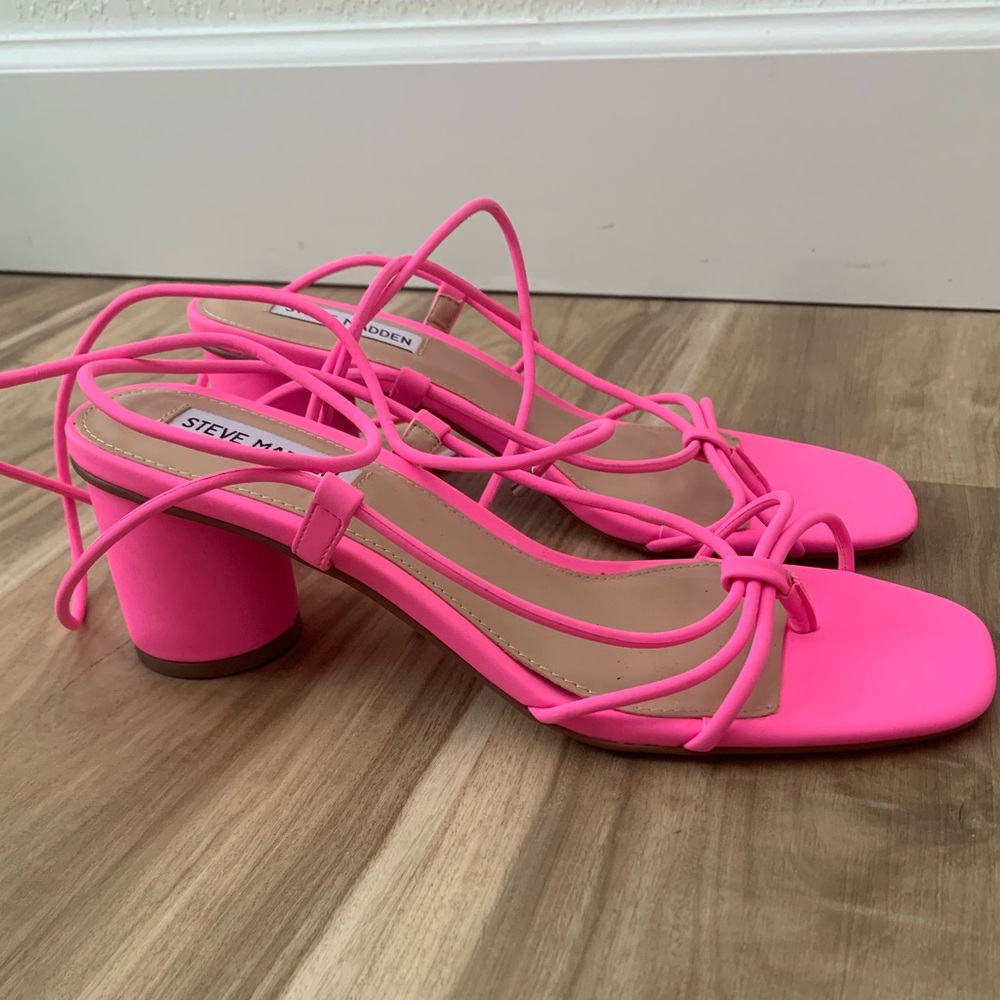 Steve Madden Pink Tie sandal - Picture 4 of 5
